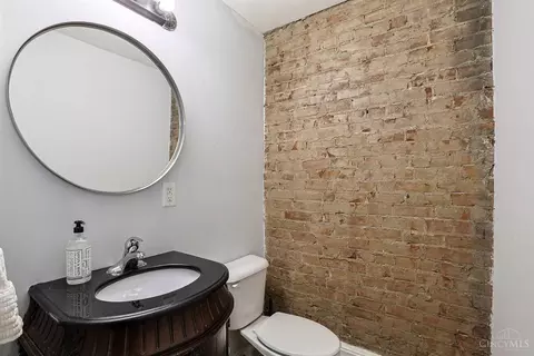 Bath - 724 Main St, Cincinnati, OH 45202 photo 2 of 2