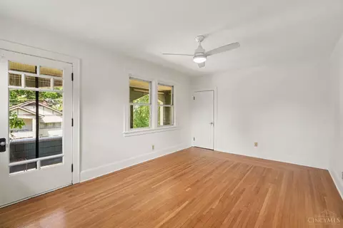 Bedroom - 527 Flatt Ter, Cincinnati, OH 45232 photo 1 of 3