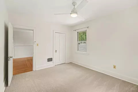 Bedroom - 527 Flatt Ter, Cincinnati, OH 45232 photo 3 of 3