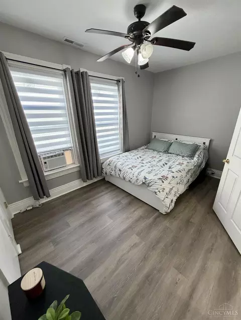 Bedroom - 4368 Eastern Ave, Cincinnati, OH 45226 photo 4 of 4
