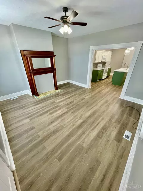 Living - 4368 Eastern Ave, Cincinnati, OH 45226 photo 1 of 5
