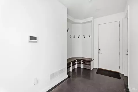 Entry Way - 404 Baum St, Cincinnati, OH 45202 photo 3 of 3