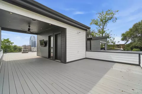 Exterior - 404 Baum St, Cincinnati, OH 45202 photo 7 of 13