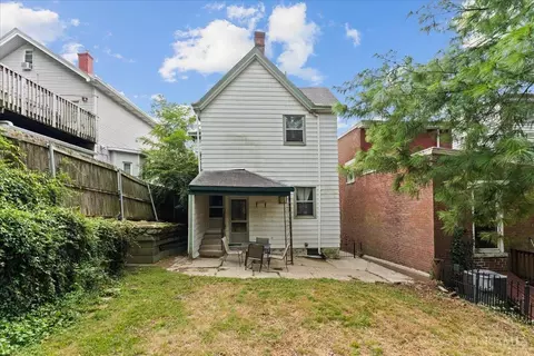 Exterior - 620 Riddle Rd, Cincinnati, OH 45220 photo 3 of 6
