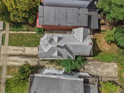 View/Area - 620 Riddle Rd, Cincinnati, OH 45220 photo 3 of 7