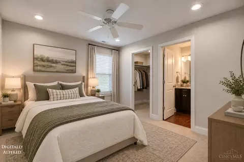 Bedroom - 540 Slack St, Cincinnati, OH 45202 photo 8 of 9