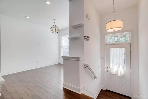 Entry Way - 540 Slack St, Cincinnati, OH 45202 photo 2 of 4