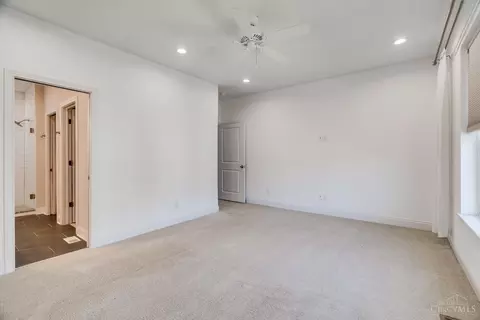 Bedroom - 540 Slack St, Cincinnati, OH 45202 photo 3 of 9