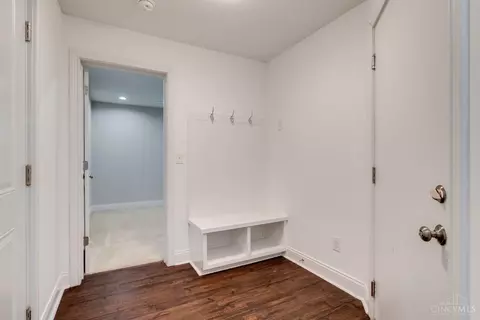 Entry Way - 540 Slack St, Cincinnati, OH 45202 photo 4 of 4