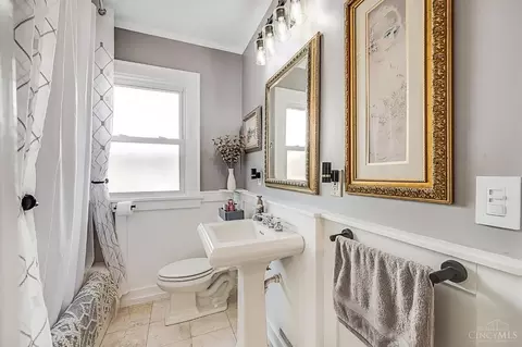 Bath - 3333 Meyer Pl, Cincinnati, OH 45211 photo 1 of 1