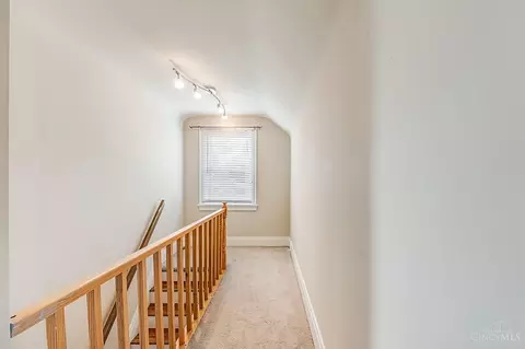 Entry Way - 3333 Meyer Pl, Cincinnati, OH 45211 photo 1 of 1
