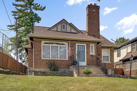Exterior - 3333 Meyer Pl, Cincinnati, OH 45211 photo 2 of 5