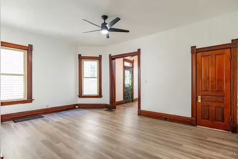 Living - 3014 Hackberry St, Cincinnati, OH 45206 photo 4 of 5