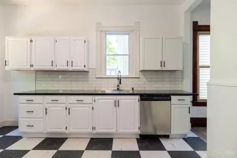 Kitchen - 3014 Hackberry St, Cincinnati, OH 45206 photo 7 of 7