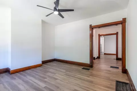 Living - 3014 Hackberry St, Cincinnati, OH 45206 photo 2 of 5