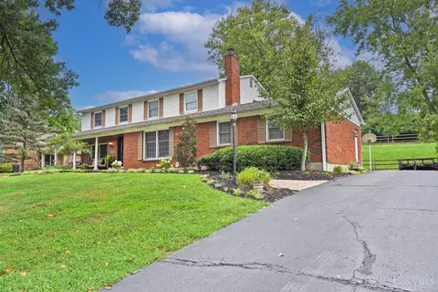 Exterior - 7892 Kimbee Dr, Cincinnati, OH 45244 photo 2 of 16