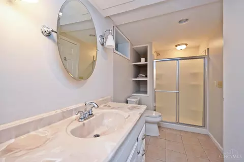 Bath - 7892 Kimbee Dr, Cincinnati, OH 45244 photo 9 of 10