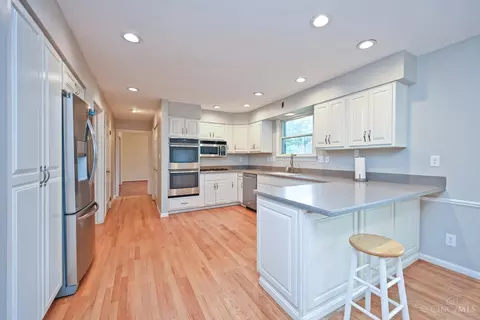 Kitchen - 7892 Kimbee Dr, Cincinnati, OH 45244 photo 2 of 5