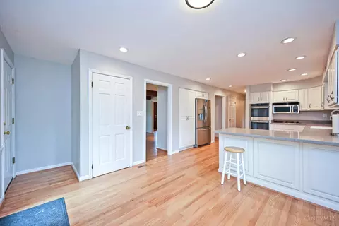 Entry Way - 7892 Kimbee Dr, Cincinnati, OH 45244 photo 3 of 3