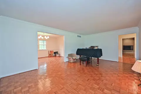 Living - 7892 Kimbee Dr, Cincinnati, OH 45244 photo 6 of 7