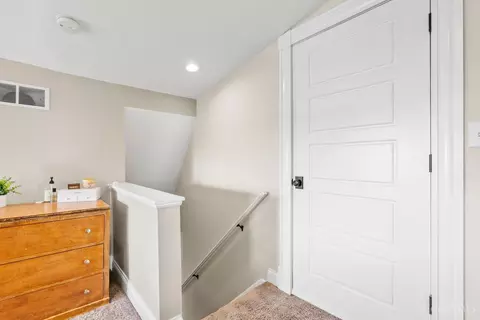 Entry Way - 2600 Hackberry St, Cincinnati, OH 45206 photo 7 of 7