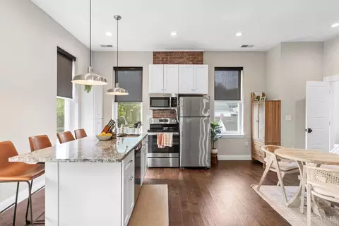 Kitchen - 2600 Hackberry St, Cincinnati, OH 45206 photo 1 of 10