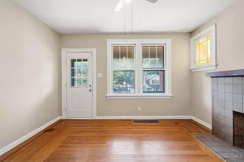 Living - 4526 Clearview Ave, Cincinnati, OH 45205 photo 1 of 16