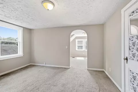 Bedroom - 4526 Clearview Ave, Cincinnati, OH 45205 photo 10 of 14