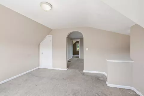 Bedroom - 4526 Clearview Ave, Cincinnati, OH 45205 photo 6 of 14