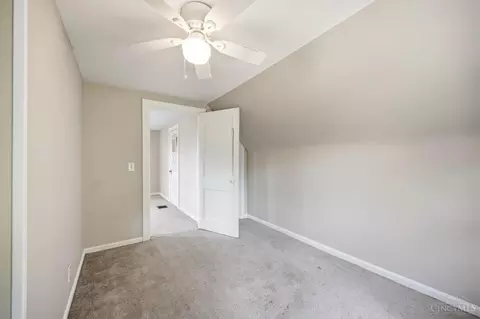 Bedroom - 4526 Clearview Ave, Cincinnati, OH 45205 photo 14 of 14