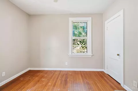 Bedroom - 4526 Clearview Ave, Cincinnati, OH 45205 photo 1 of 14