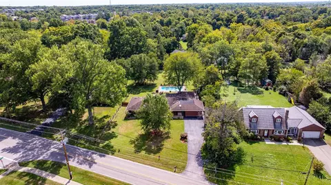 View/Area - 7877 State Rd, Cincinnati, OH 45255 photo 1 of 2