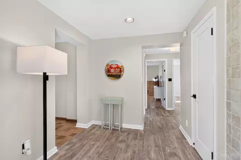 Entry Way - 7877 State Rd, Cincinnati, OH 45255 photo 2 of 2