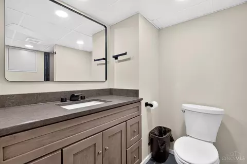 Bath - 7877 State Rd, Cincinnati, OH 45255 photo 4 of 5