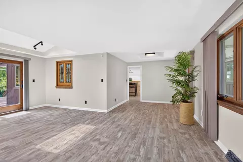Living - 7877 State Rd, Cincinnati, OH 45255 photo 1 of 6