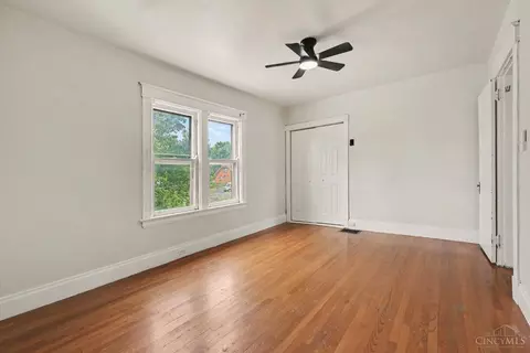 Bedroom - 1000 Overlook Ave, Cincinnati, OH 45238 photo 1 of 8