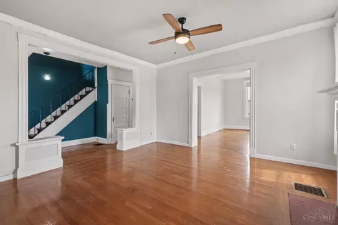 Living - 1000 Overlook Ave, Cincinnati, OH 45238 photo 2 of 6