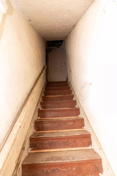 Entry Way - 1575 Tremont St, Cincinnati, OH 45214 photo 1 of 3