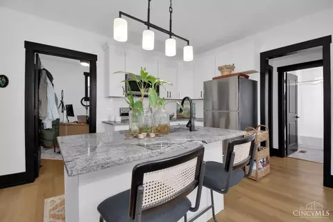 Kitchen - 3021 Melrose Ave, Cincinnati, OH 45206 photo 2 of 9