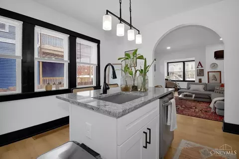 Kitchen - 3021 Melrose Ave, Cincinnati, OH 45206 photo 1 of 9