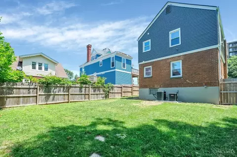 Exterior - 3021 Melrose Ave, Cincinnati, OH 45206 photo 7 of 8