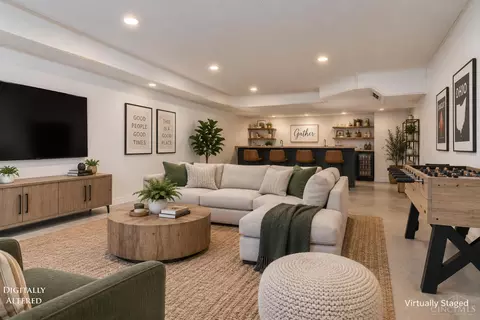 Living - 6955 Carroll Ave, Cincinnati, OH 45236 photo 8 of 8