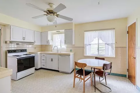 Kitchen - 6955 Carroll Ave, Cincinnati, OH 45236 photo 1 of 7