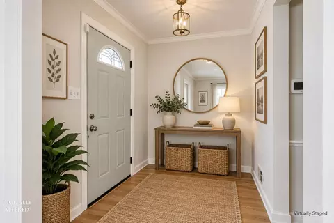 Entry Way - 6955 Carroll Ave, Cincinnati, OH 45236 photo 2 of 2
