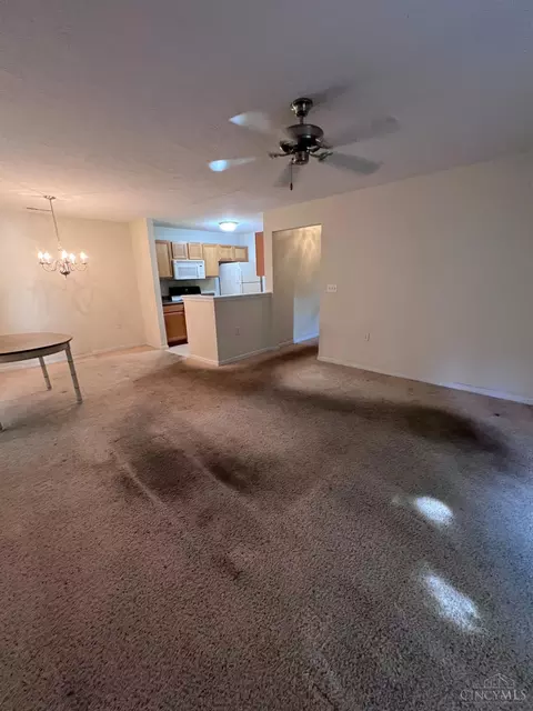 Living - 3414 N Bend Rd, Cincinnati, OH 45239 photo 2 of 2