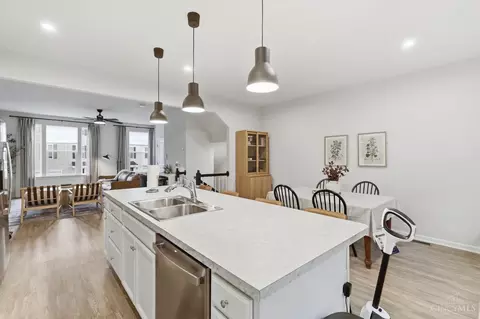 Kitchen - 822 Blackcomb Dr, Cincinnati, OH 45244 photo 6 of 6