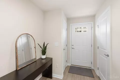 Entry Way - 822 Blackcomb Dr, Cincinnati, OH 45244 photo 1 of 4