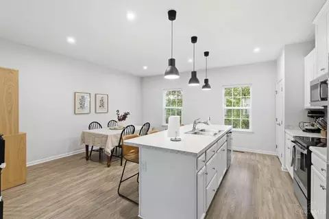 Kitchen - 822 Blackcomb Dr, Cincinnati, OH 45244 photo 4 of 6