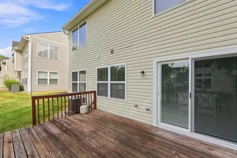 Exterior - 6433 Eagleview Dr, Mason, OH 45040 photo 4 of 8