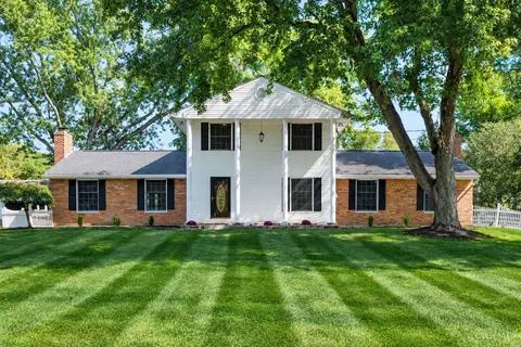 558 Lang Rd, Cincinnati, OH 45244
